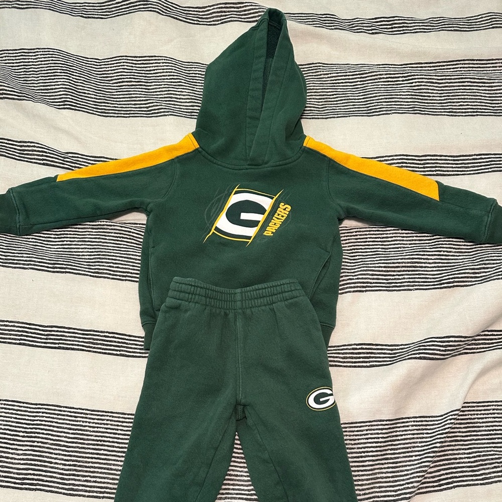 Kids Green Bay Packers hoodie and sweatpants set